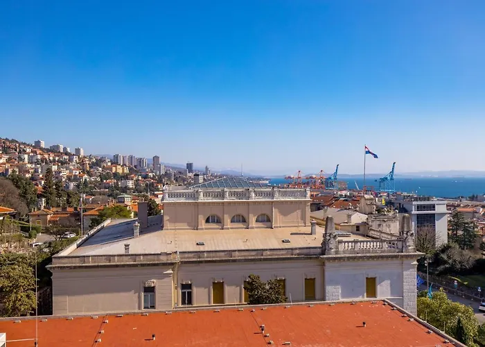 Apartman Aenei Delux