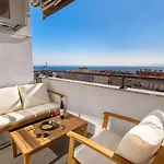Aenei Delux Apartment